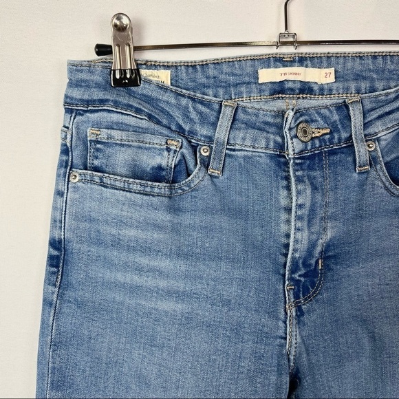 Levi's 711 Medium Wash Mid Rise Skinny Jeans 27 - Picture 4 of 5